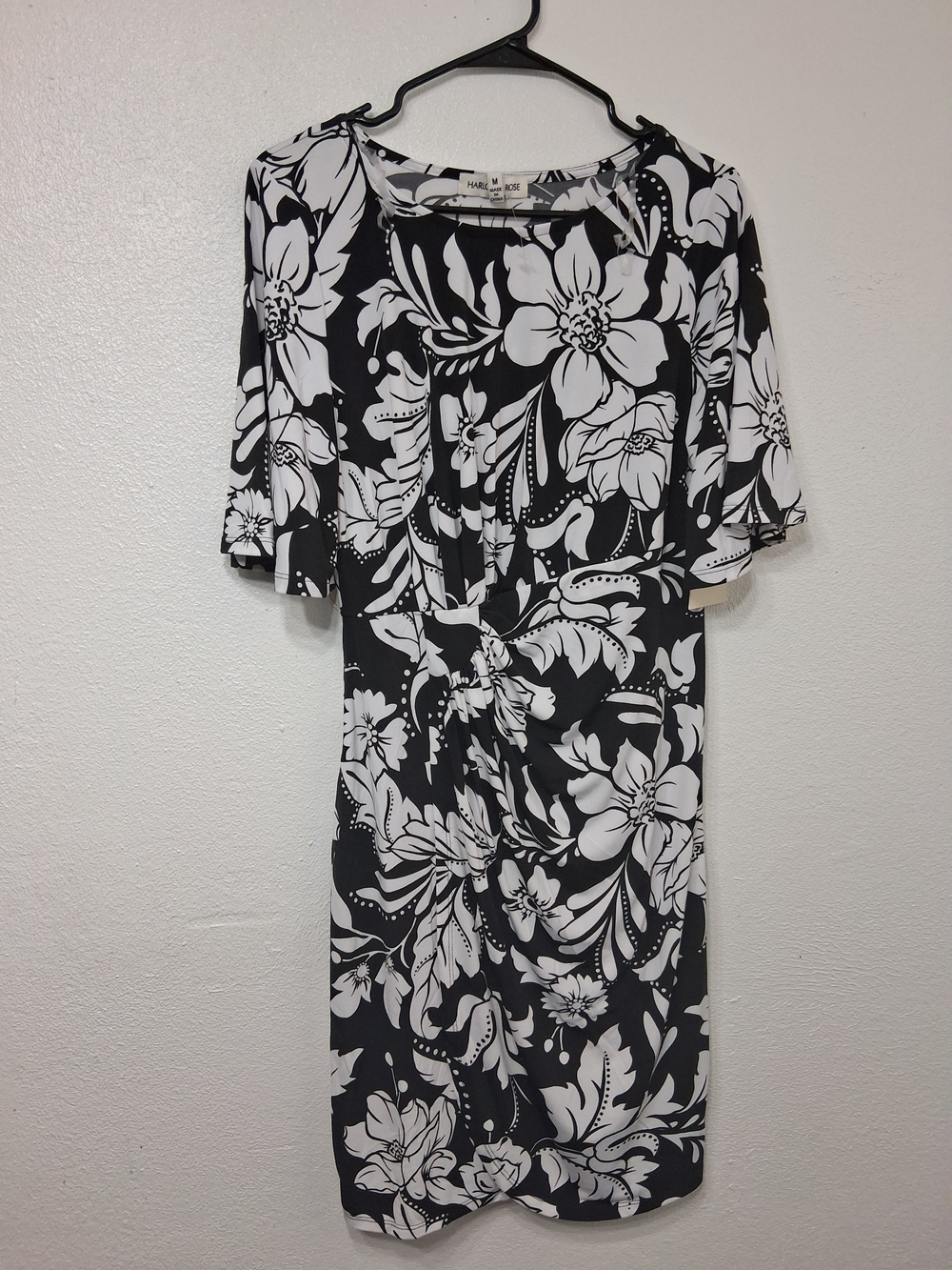 NWT'S Womens Harlow &Rose Black & White Floral Sheath Dress - Size M
